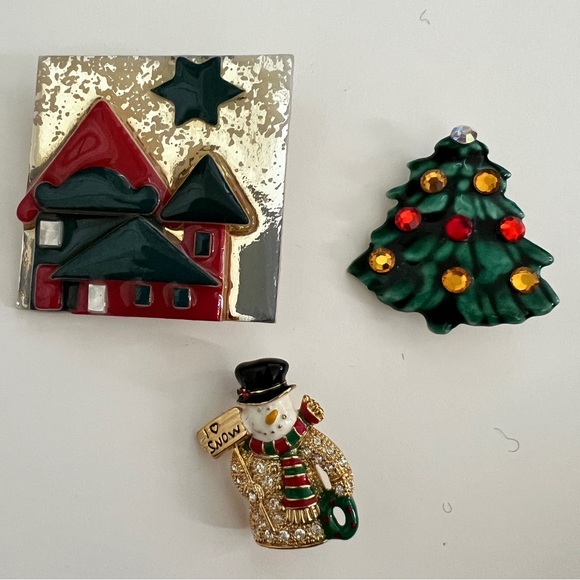 Vintage Christmas Pins - Picture 1 of 11